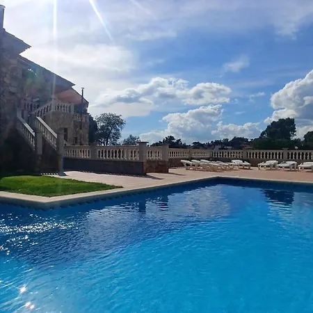 Caules Sleeps 8 Pool Wifi *